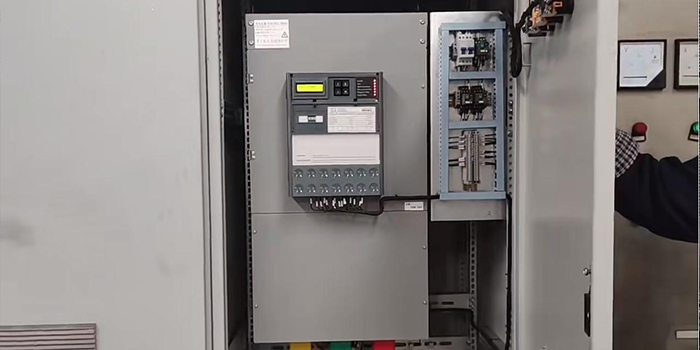 590C/1600A直流調(diào)速器擴(kuò)容一體機(jī)應(yīng)用于壓縮機(jī)設(shè)備！